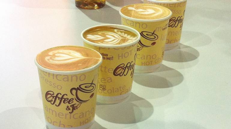 งัดมาโชว์ Celebrity Bar รวมซุปตาร์วงการ CoffeeArt ร่วมสาธิตสินค้างาน Thaifex